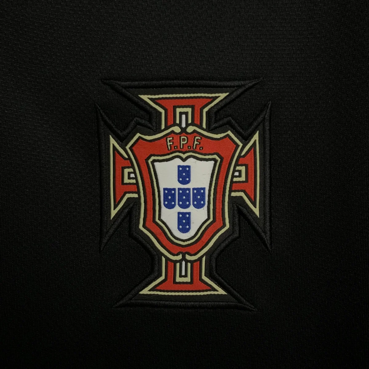 Camisola Portugal II Retro 2006 - Preto - Image 5